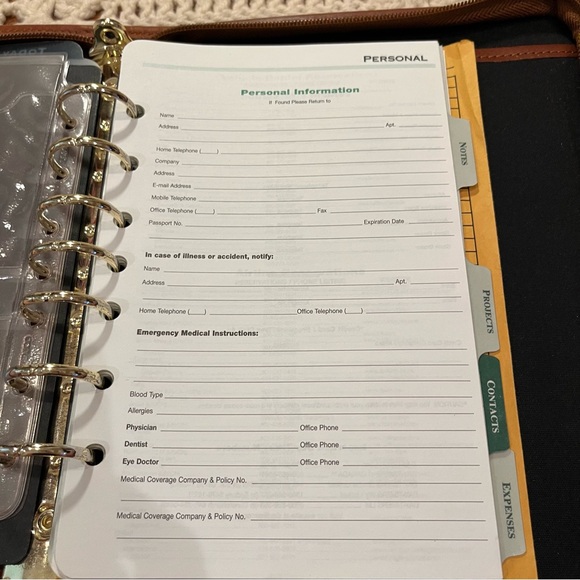 Day-Timer Vintage Green and Brown Leather Zipper Planner/Calendar - Picture 11 of 16